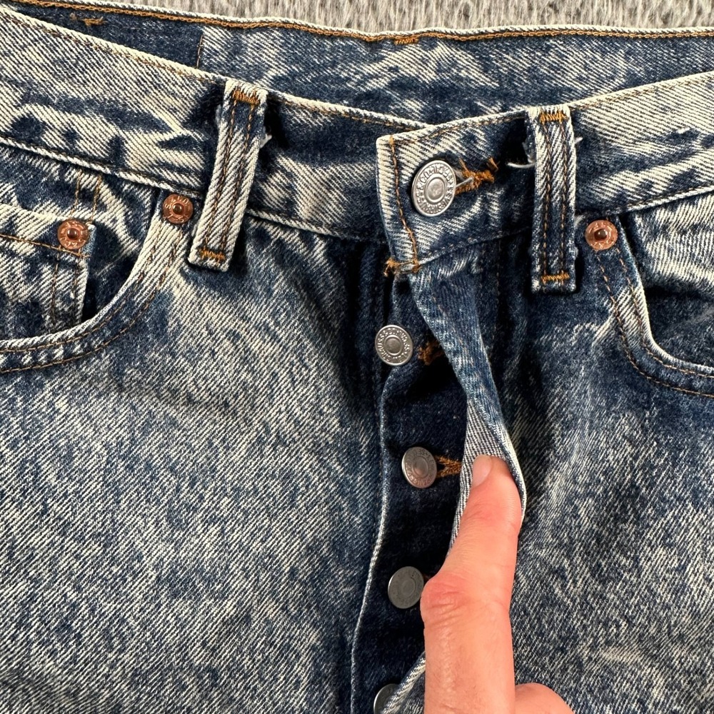 Vtg Levis 501 Jean Shorts Mens 31(30‎ Fit) Stonewash Denim Made in USA Y2K - Picture 2 of 10